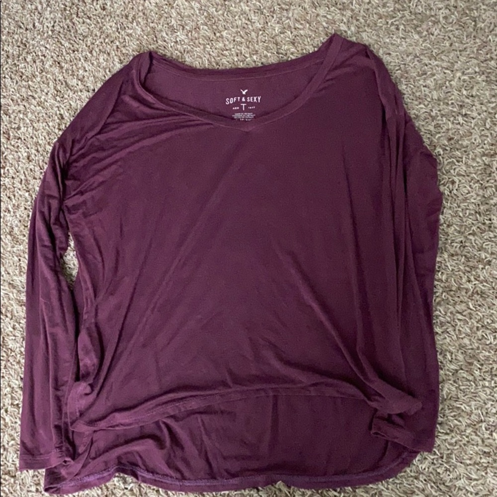 Soft and sexy American Eagle shirt